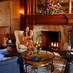 Ledson Hotel & Zina Lounge