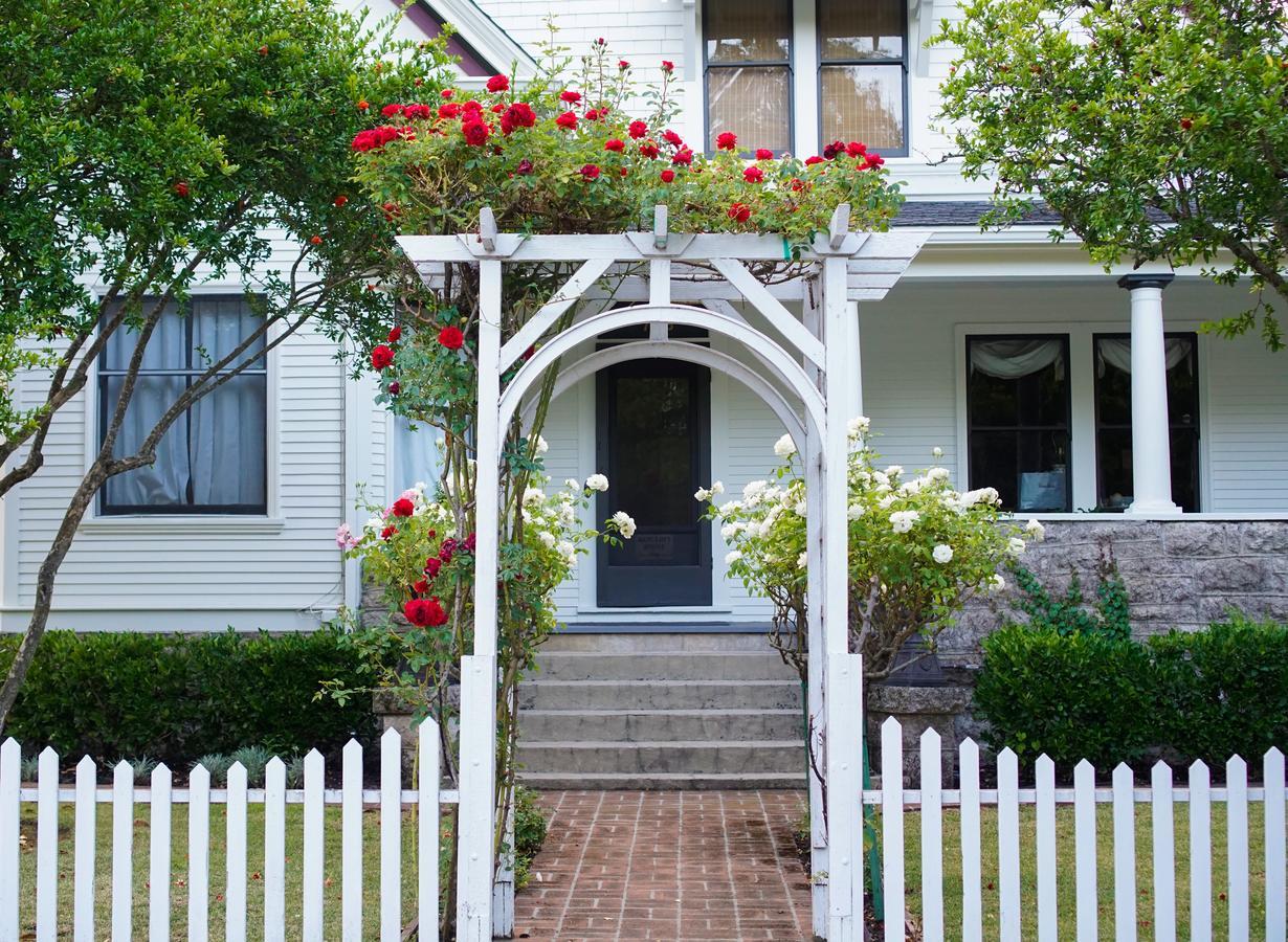Bancroft Of Bed & Breakfast *