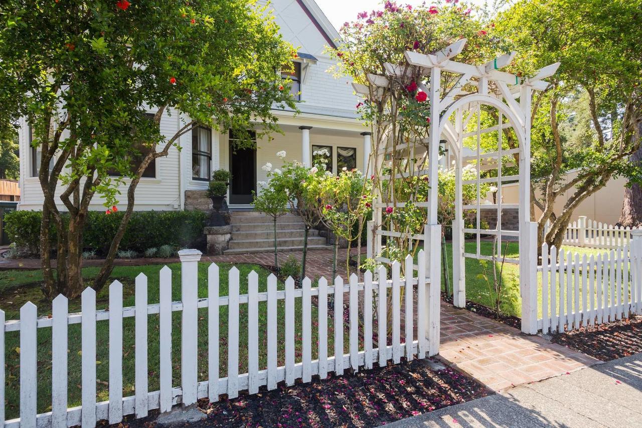Bed & Breakfast Bancroft Of *
