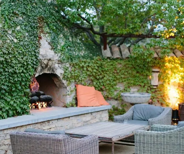 Seven Branches Venue And Inn