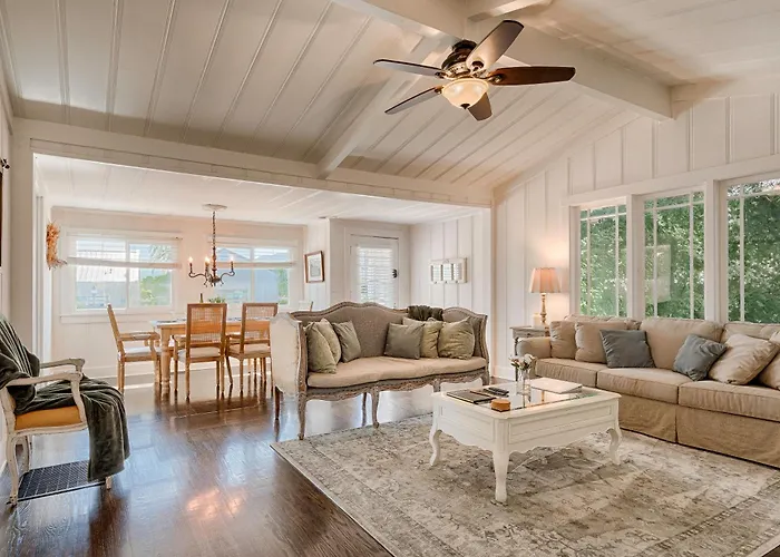 Timeless Charm, Modern Comfort Close To Everything