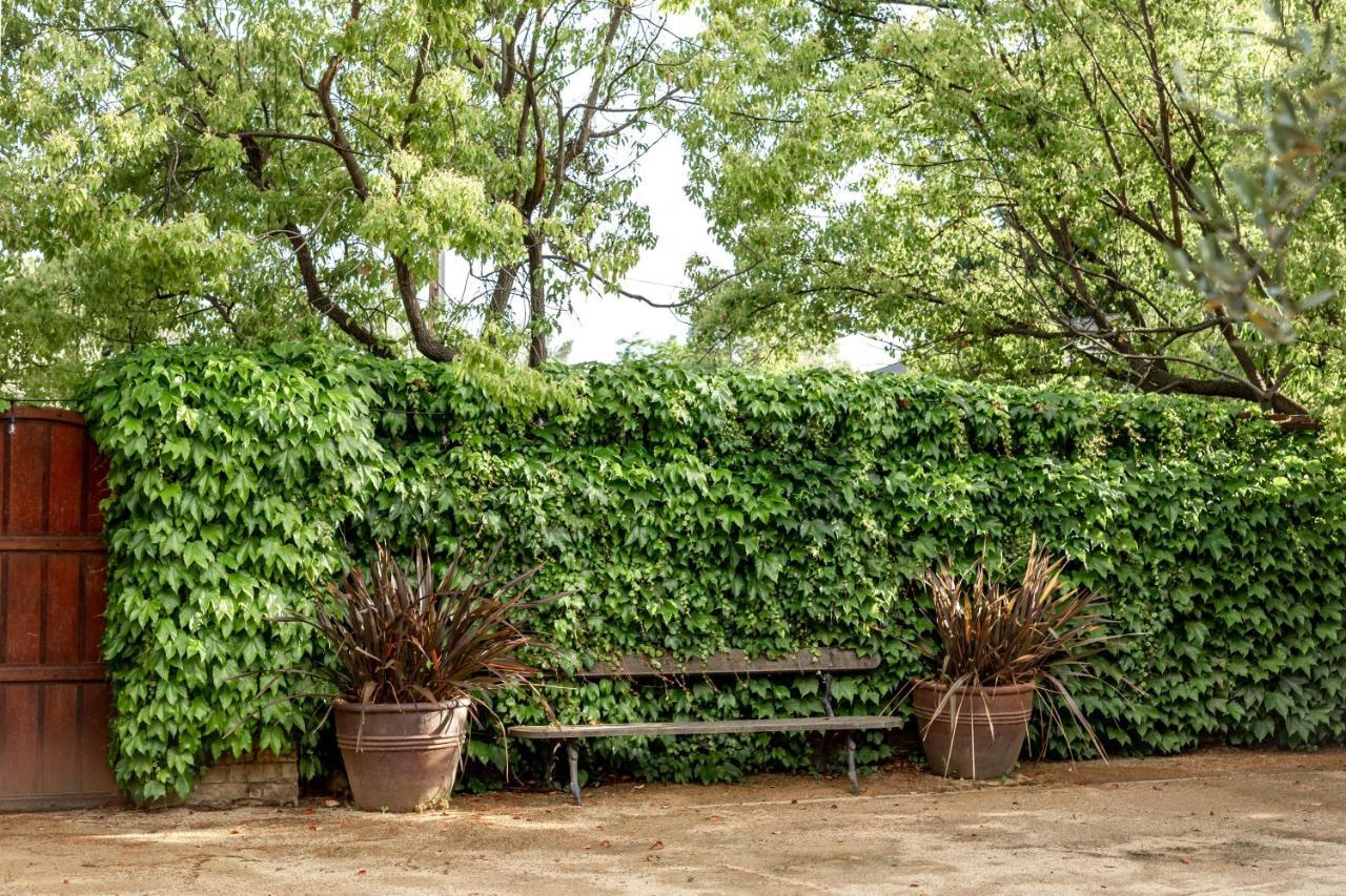 Seven Branches Venue And 4*