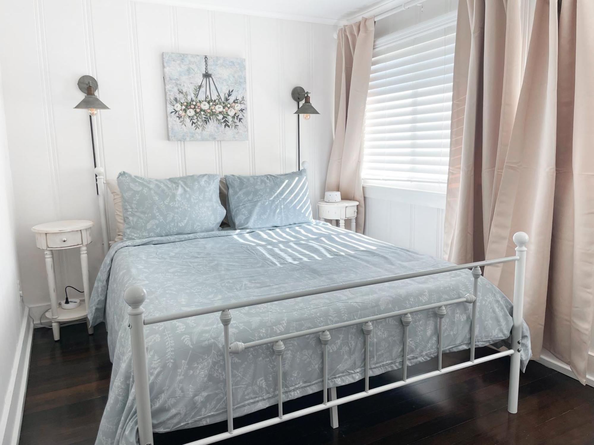 Timeless Charm, Modern Comfort Close To Everything *