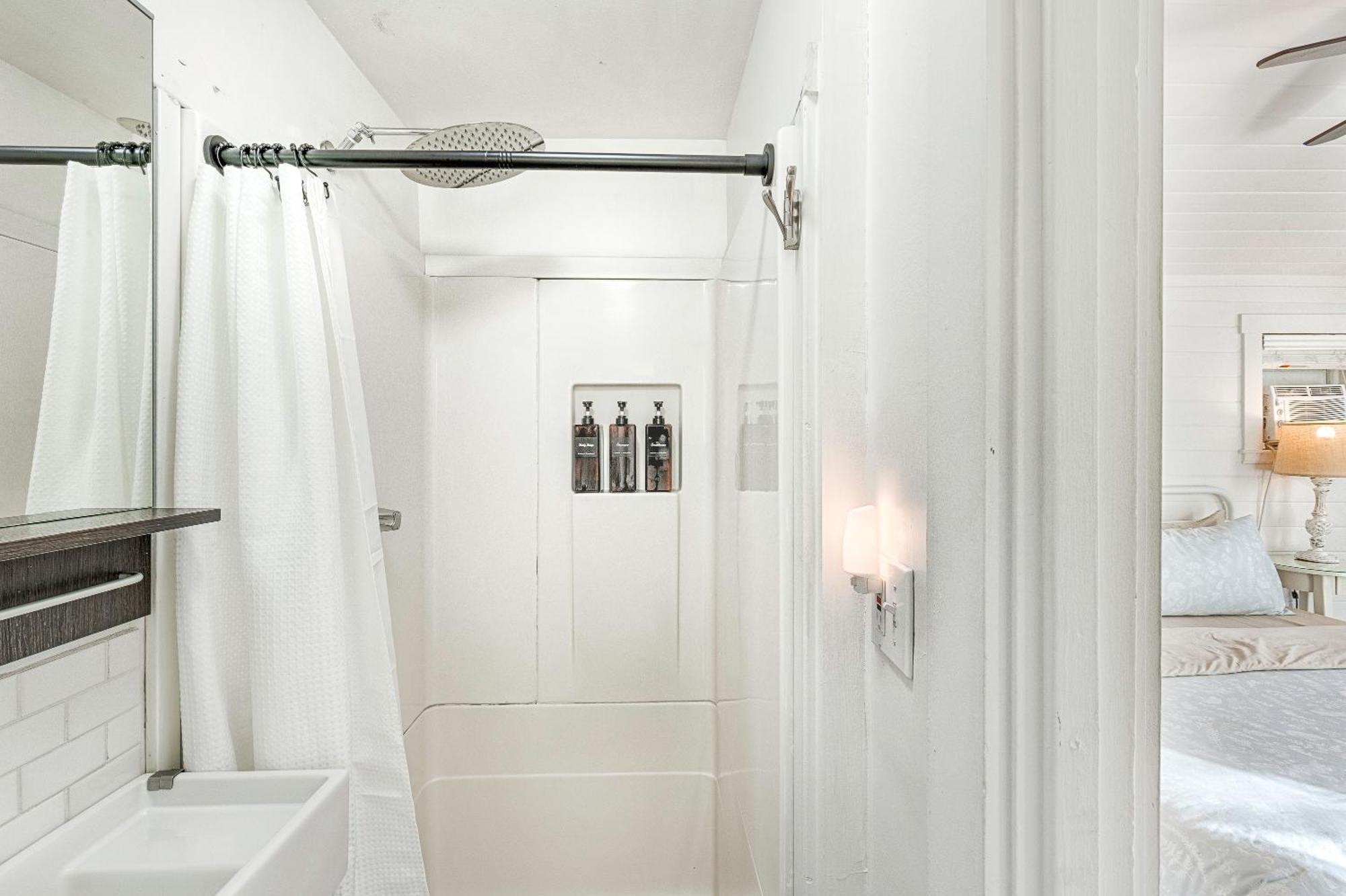 Holiday home Timeless Charm, Modern Comfort Close To Everything Sonoma
