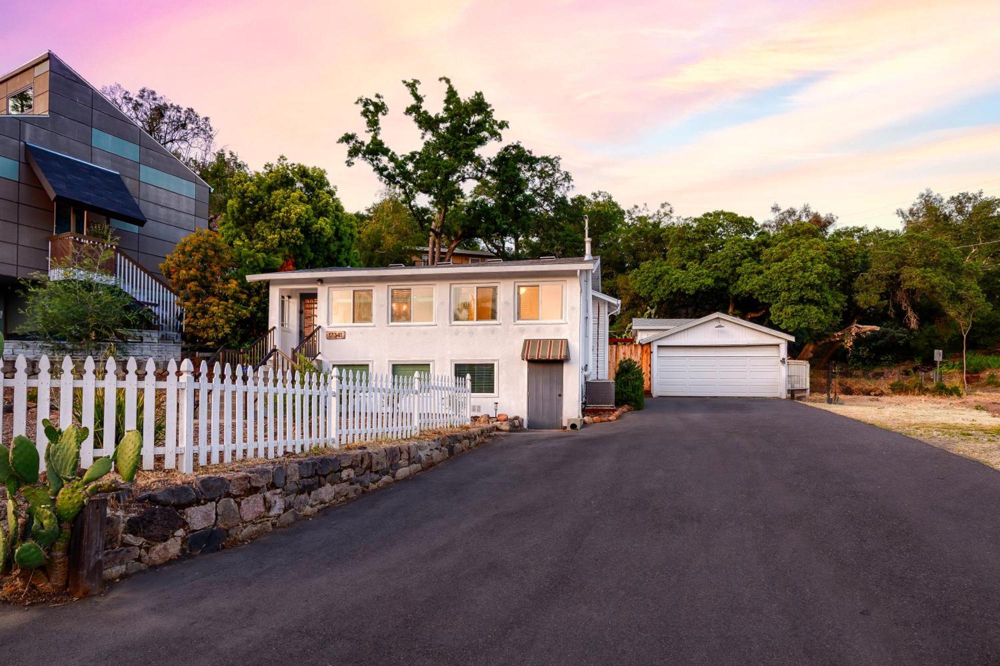 Timeless Charm, Modern Comfort Close To Everything * Sonoma