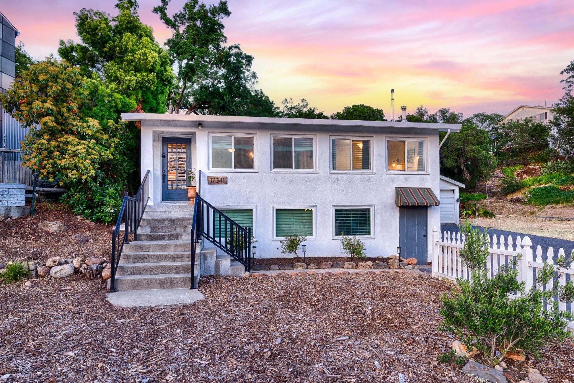 Holiday home Timeless Charm, Modern Comfort Close To Everything