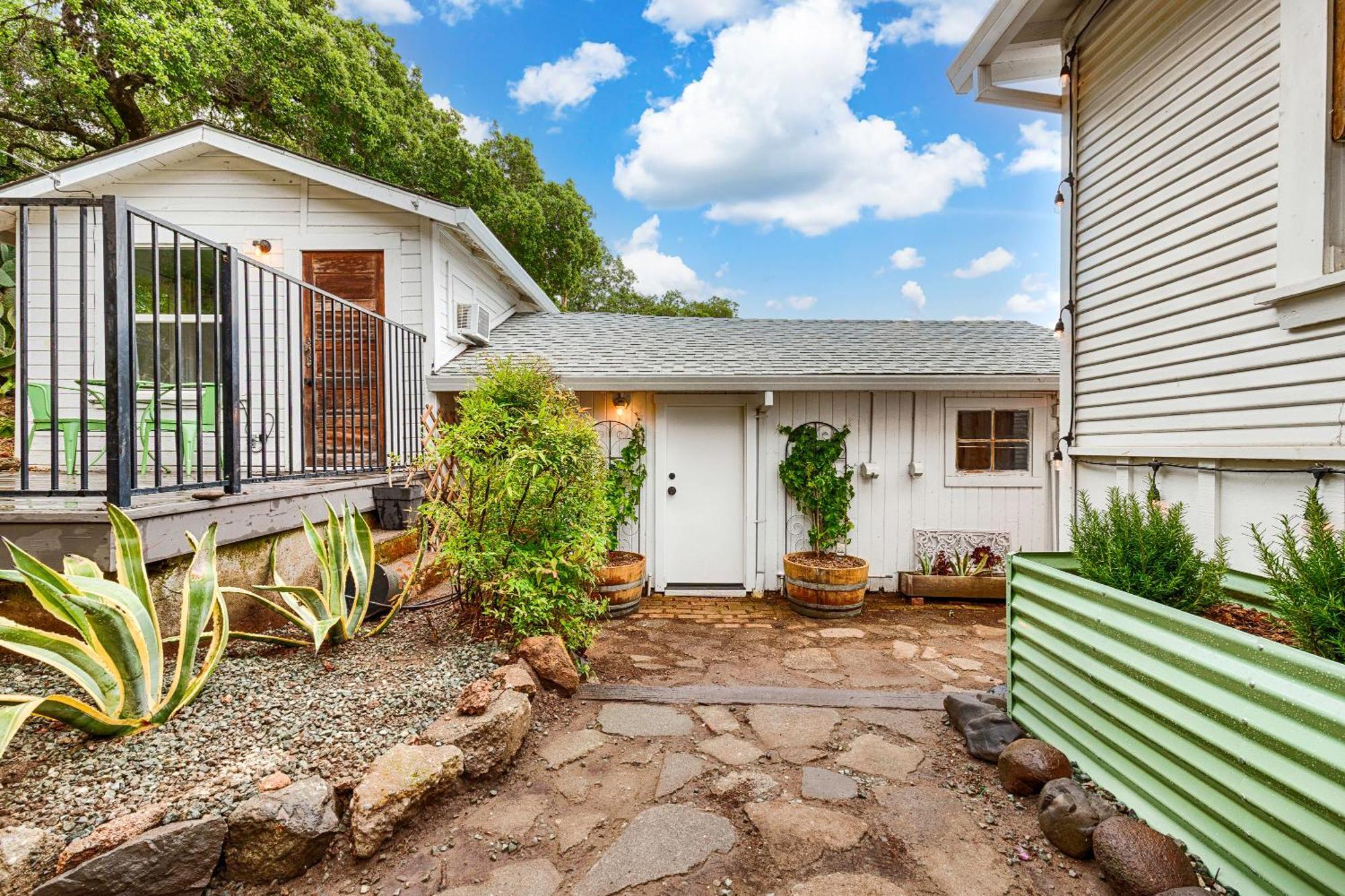Holiday home Timeless Charm, Modern Comfort Close To Everything
